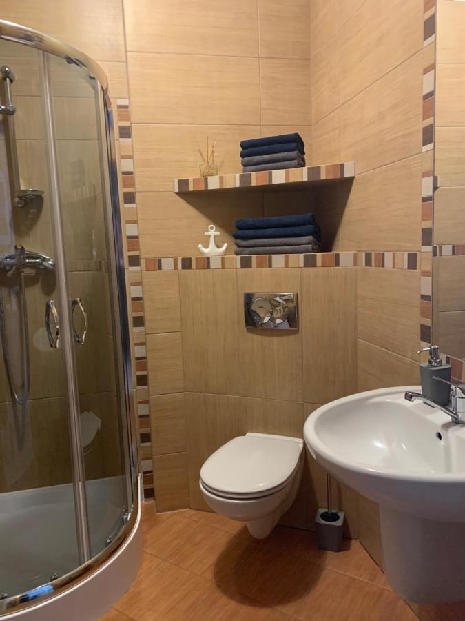 Apartament- Blisko Morza- W Trzech Koronach Z Prv Miejscem Parkingowym W Cenie! 斯维诺乌伊希切 外观 照片